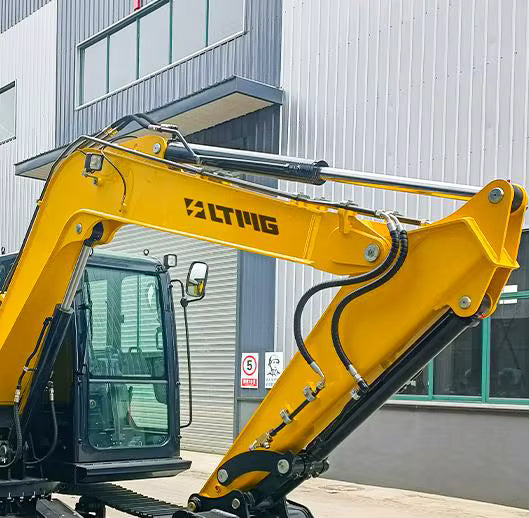 EXCAVADORA LTE75