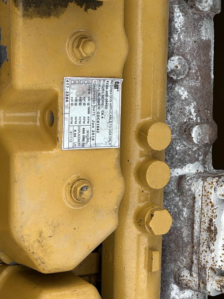 EXCAVADORA CAT 323D2L