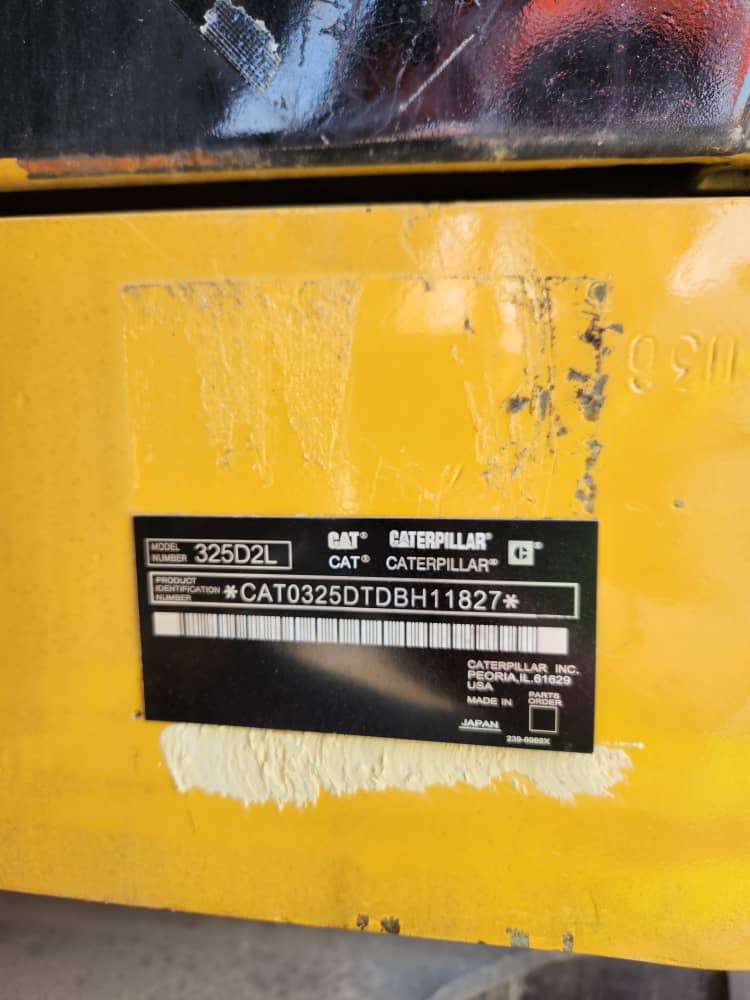 EXCAVADORA CAT325