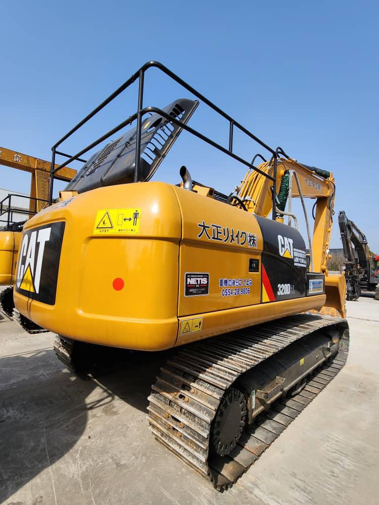 CAT 320D2L