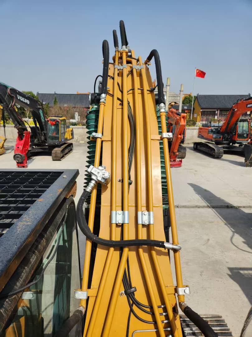 CAT 320D2L