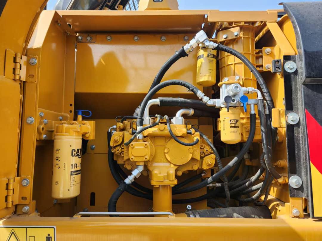 CAT 320D2L