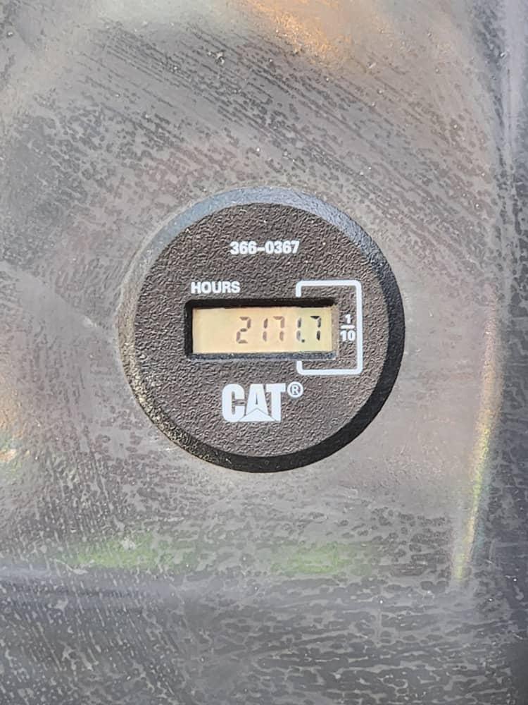 CAT 320D2L