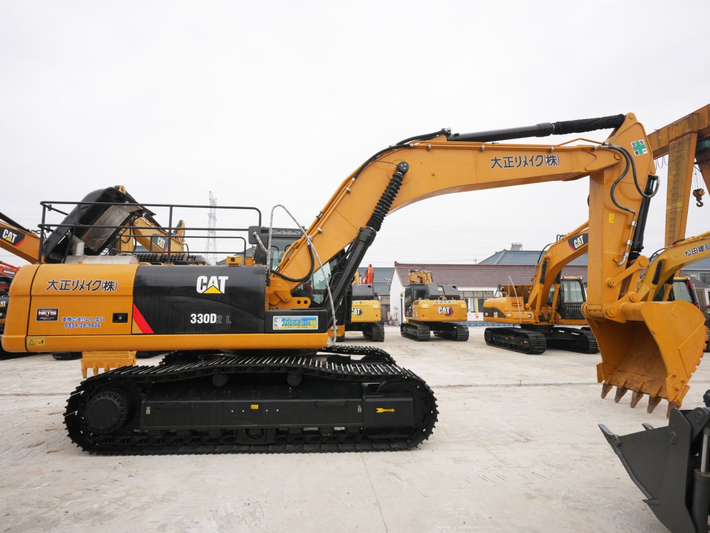EXCAVADORA CAT 330D2L