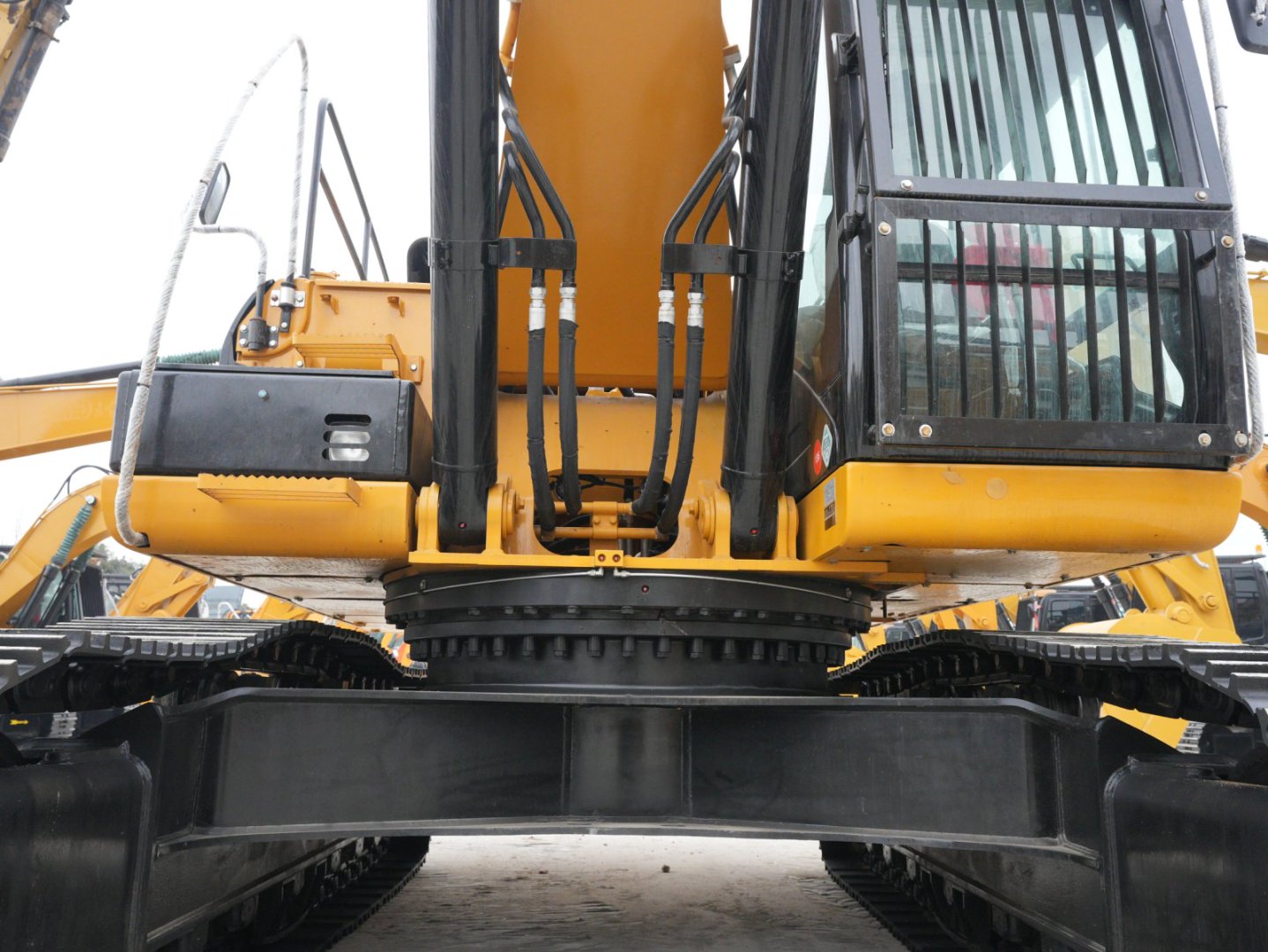 EXCAVADORA CAT 330D2L