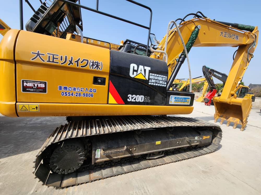CAT 320D2L